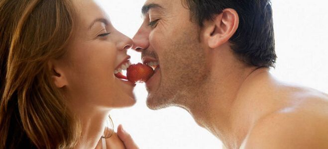 Φιλί πριν από το σεξ - τι ενθουσιάζει περισσότερο έναν άντρα